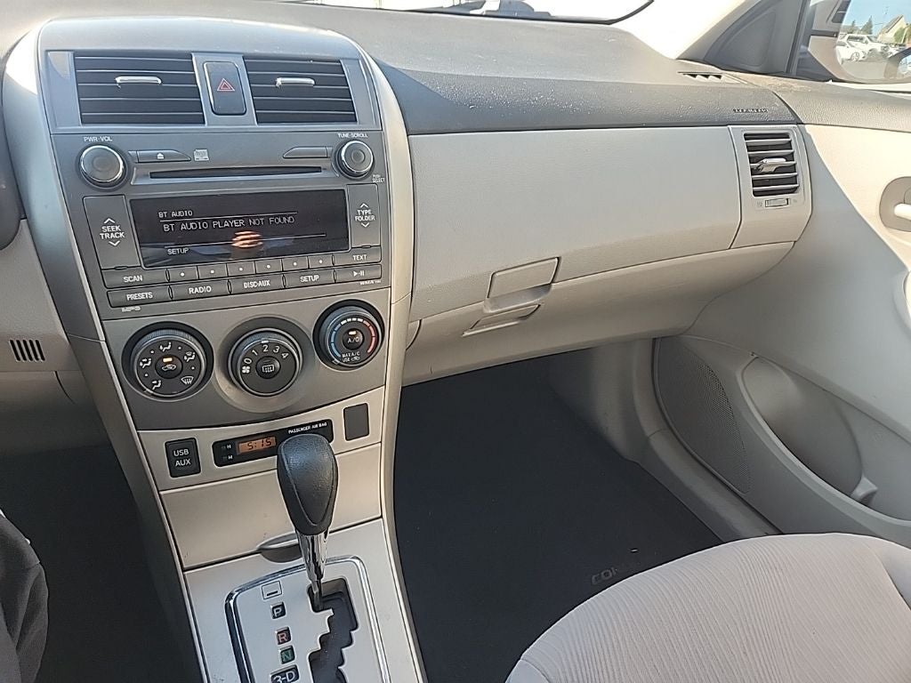 2011 Toyota Corolla LE