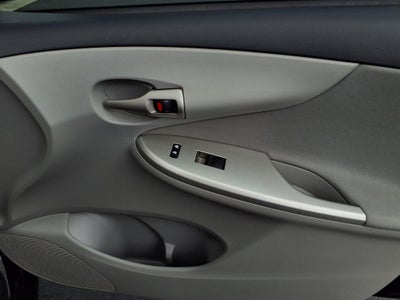 2011 Toyota Corolla LE