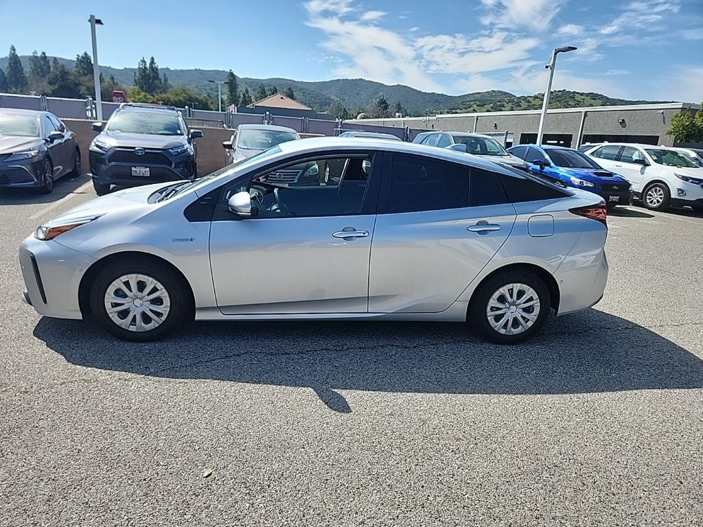 2021 Toyota Prius LE