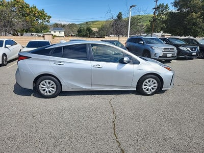 2021 Toyota Prius LE