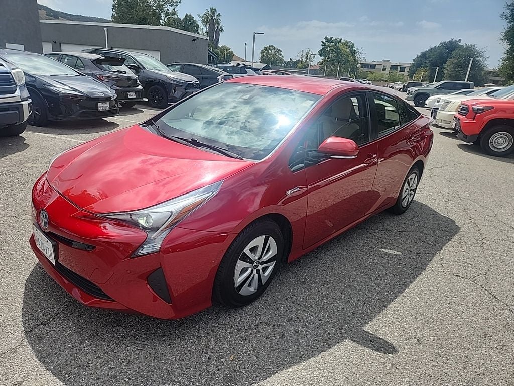 2017 Toyota Prius Three's photo