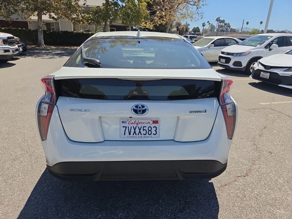 2016 Toyota Prius Three Touring