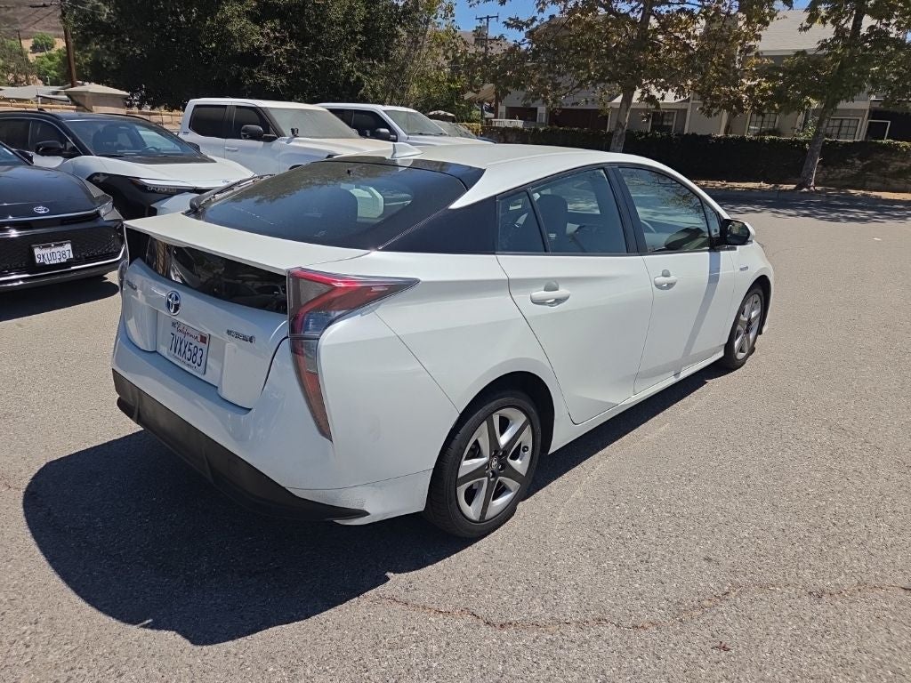 2016 Toyota Prius Three Touring