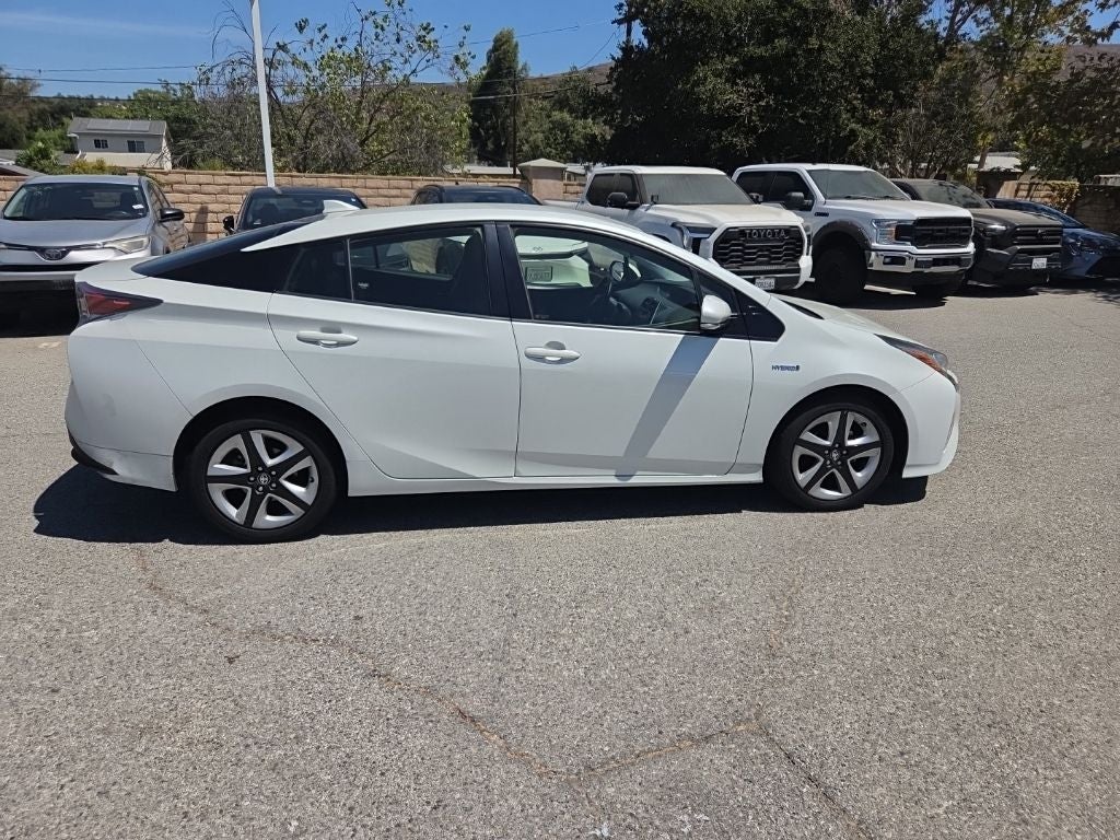 2016 Toyota Prius Three Touring