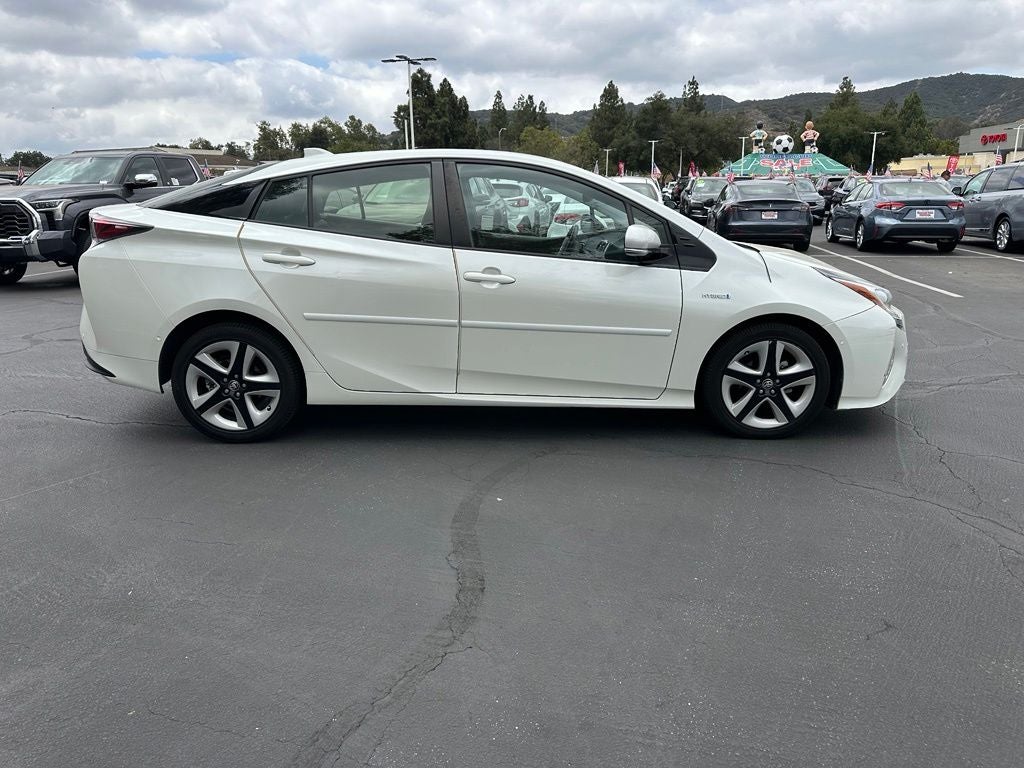 2016 Toyota Prius Four Touring