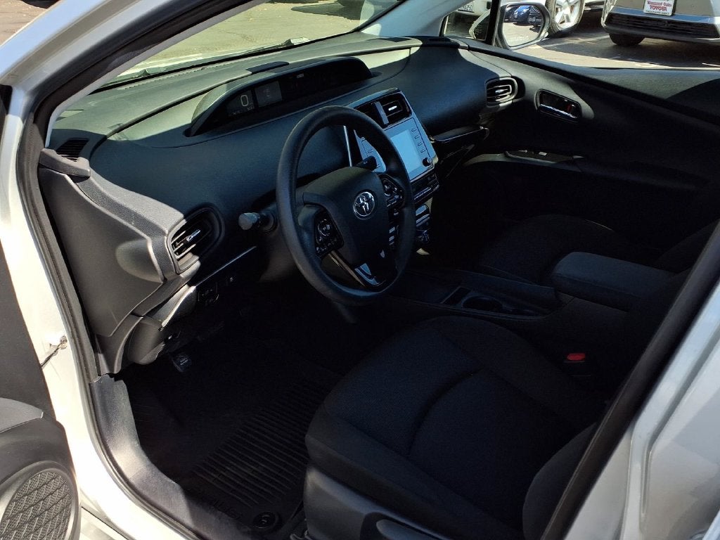 2020 Toyota Prius L