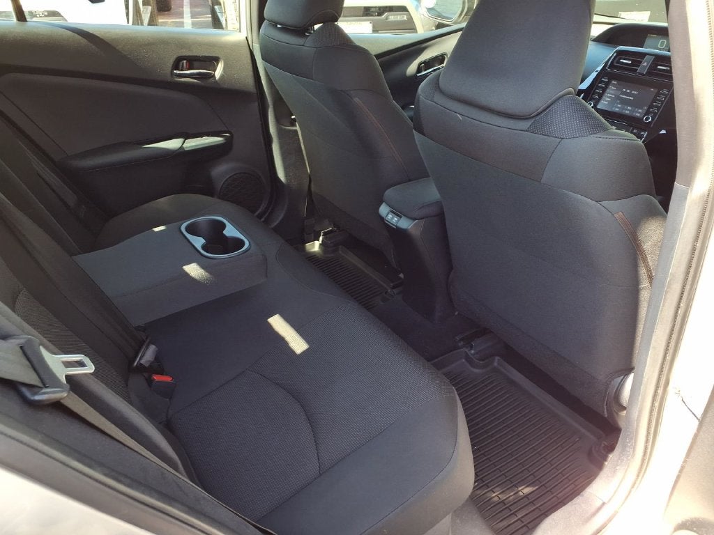 2020 Toyota Prius L