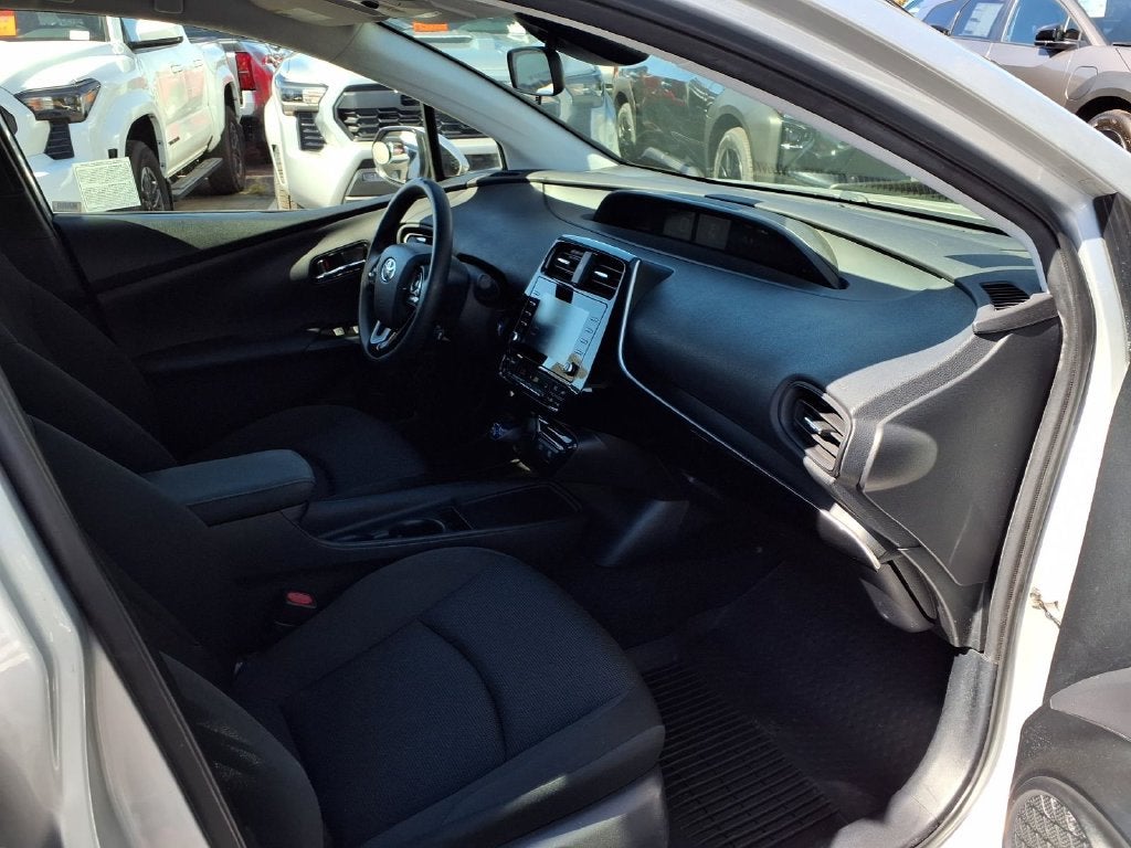 2020 Toyota Prius L