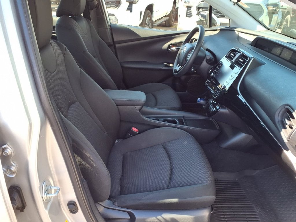 2020 Toyota Prius L
