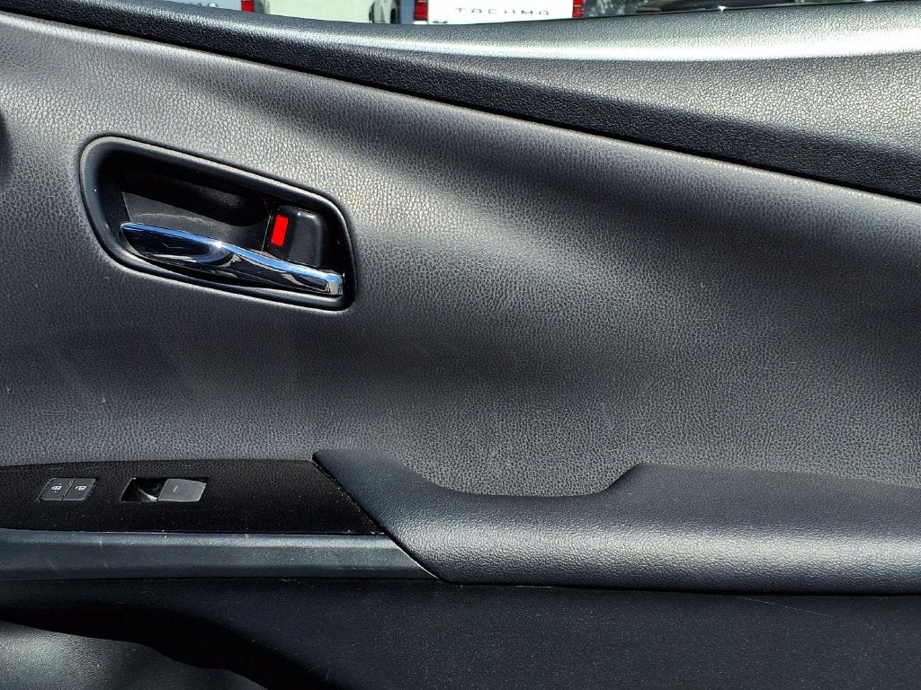 2020 Toyota Prius L