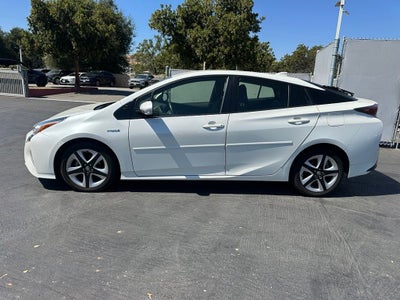 2016 Toyota Prius Three Touring