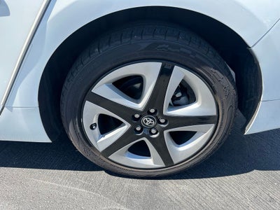2016 Toyota Prius Three Touring