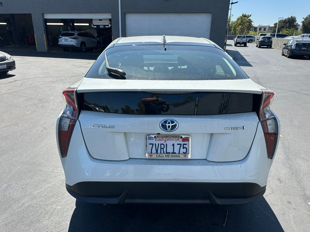 2016 Toyota Prius Three Touring