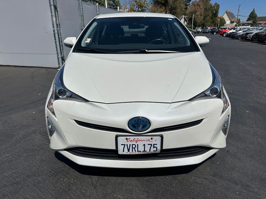 2016 Toyota Prius Three Touring