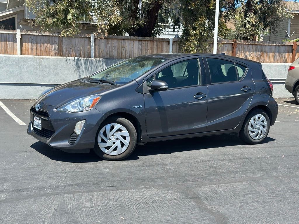 2016 Toyota Prius c Two