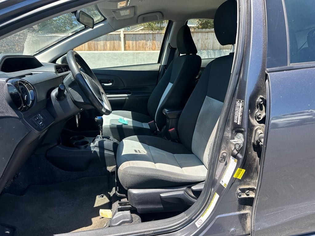 2016 Toyota Prius c Two