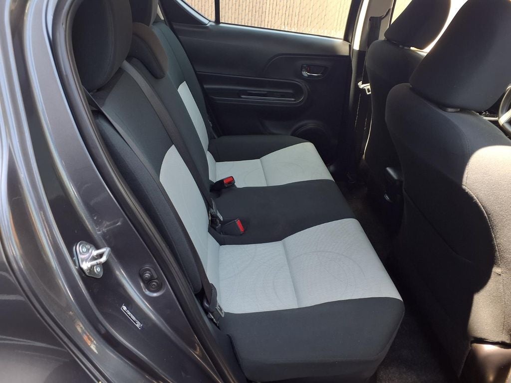 2016 Toyota Prius c Two