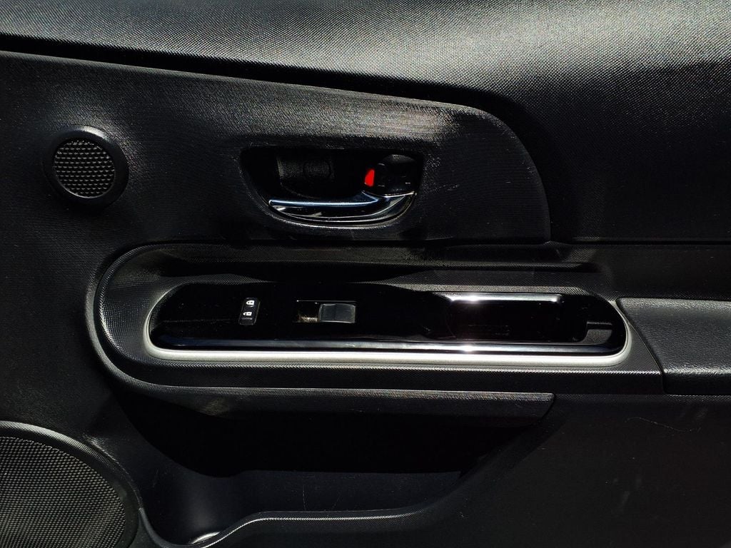 2016 Toyota Prius c Two