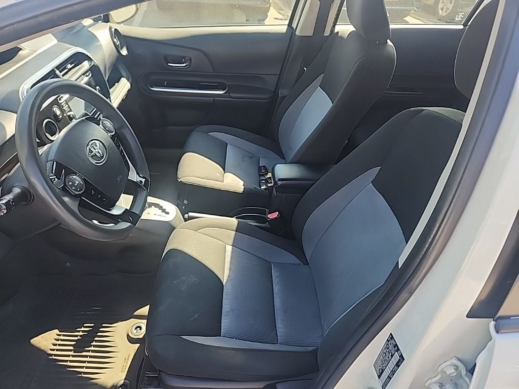 2019 Toyota Prius c L