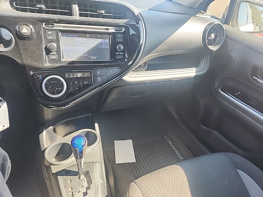 2019 Toyota Prius c L