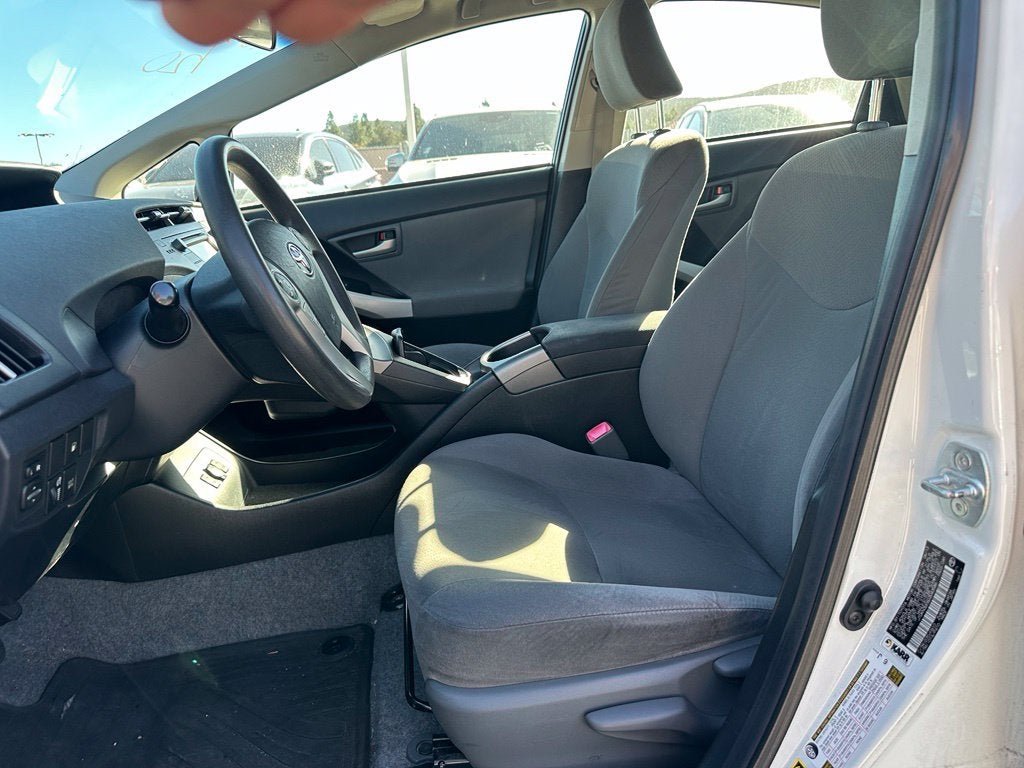2013 Toyota Prius Plug-in Base