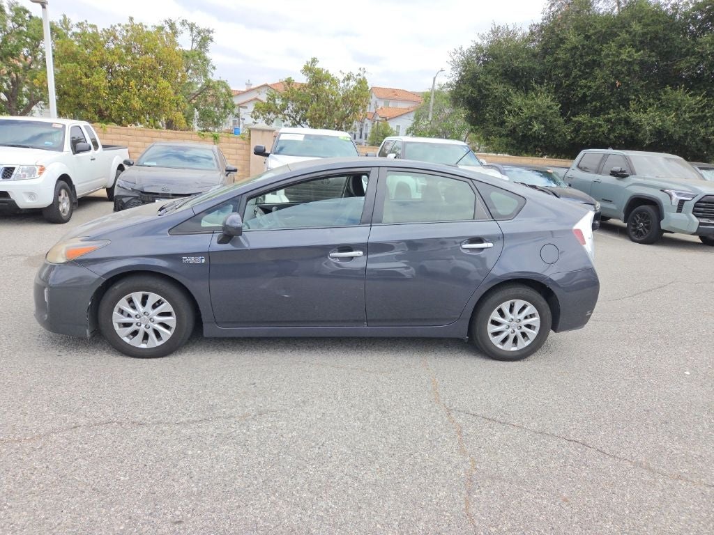 Used 2012 Toyota Prius Plug-In Base with VIN JTDKN3DP7C3015598 for sale in Thousand Oaks, CA
