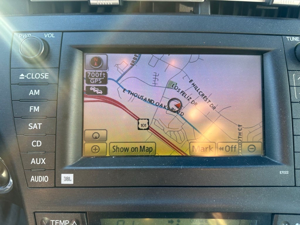 2010 Toyota Prius IV Solar Roof Package