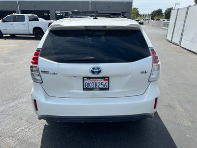 2016 Toyota Prius v Three