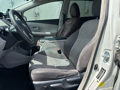 2016 Toyota Prius v Three
