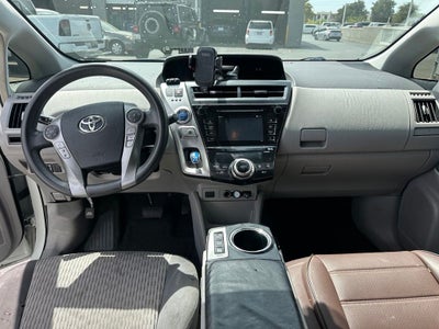 2016 Toyota Prius v Three