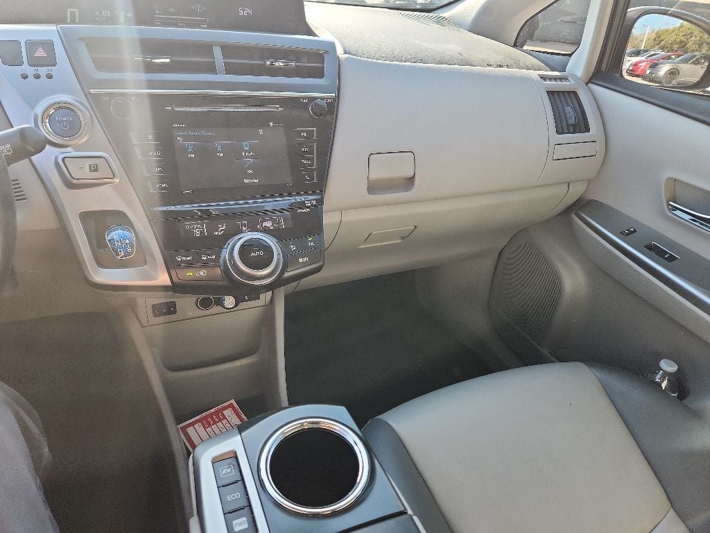 2017 Toyota Prius v Four