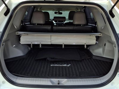 2017 Toyota Prius v Four