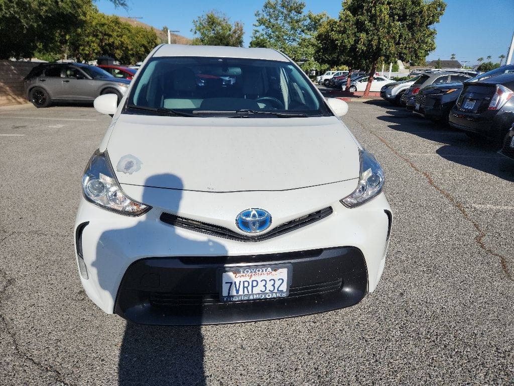 2017 Toyota Prius v Four