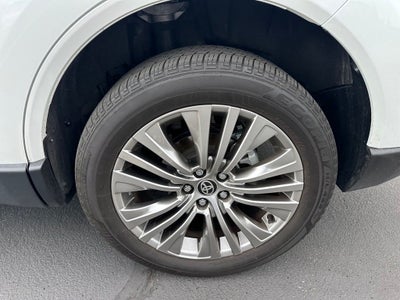 2024 Toyota Venza XLE
