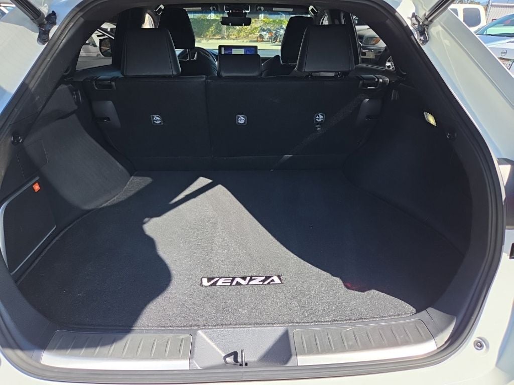 2023 Toyota Venza XLE