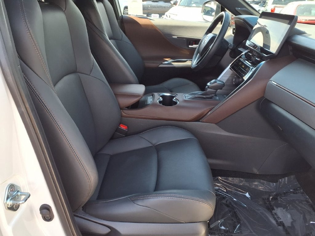 2023 Toyota Venza XLE
