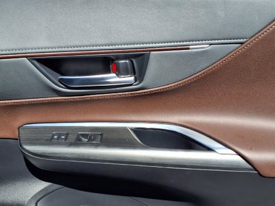 2023 Toyota Venza XLE