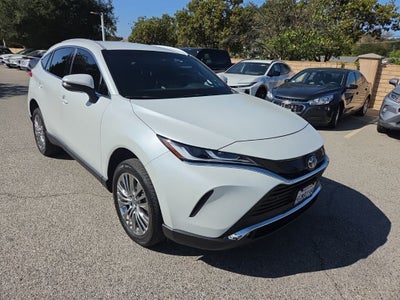 2023 Toyota Venza XLE