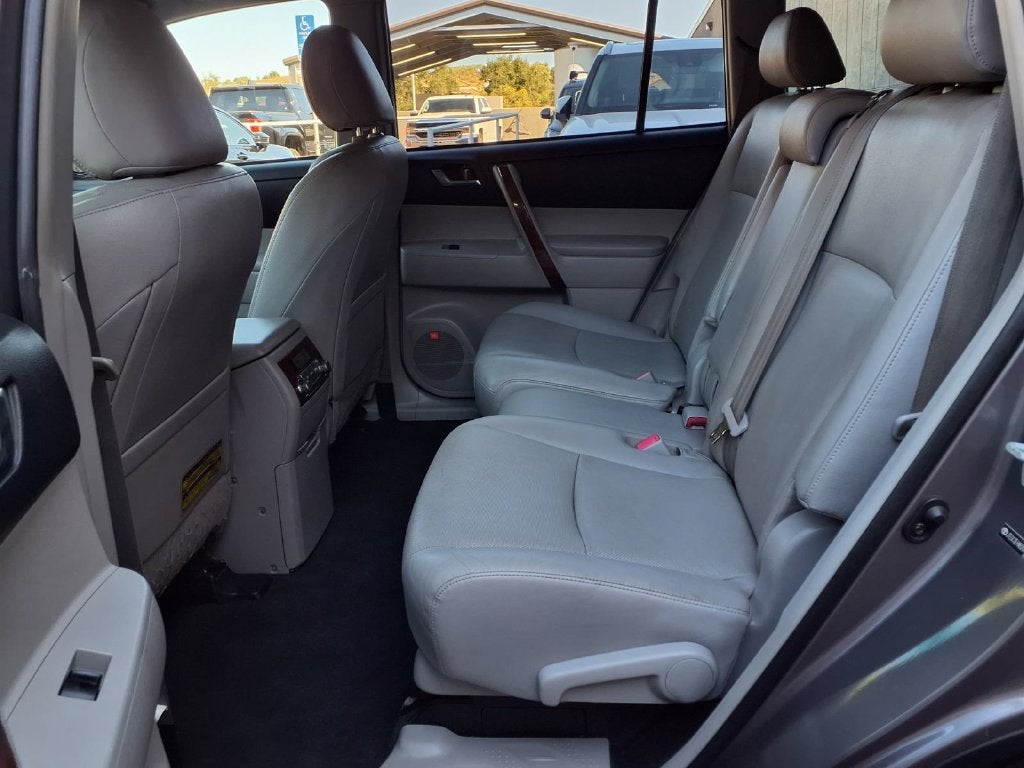 2011 Toyota Highlander Hybrid Limited