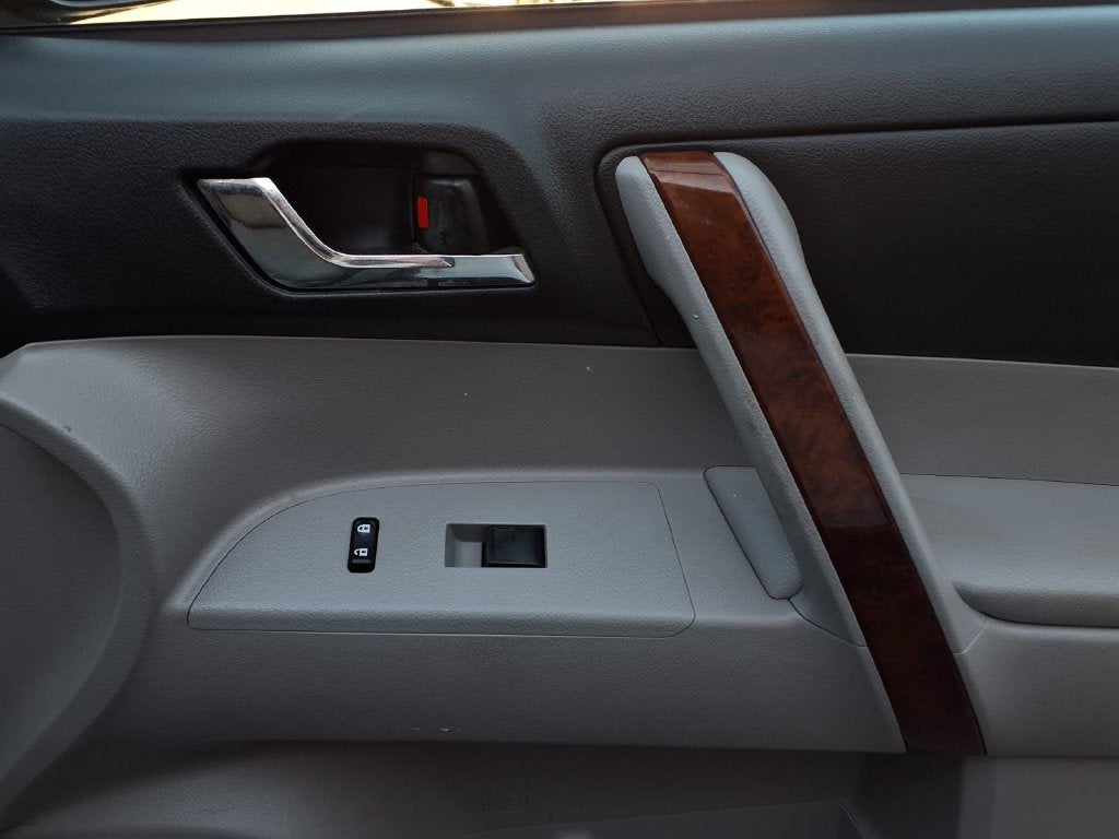 2011 Toyota Highlander Hybrid Limited