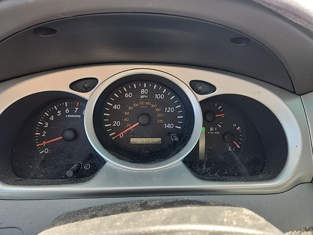 2005 Toyota Highlander Base