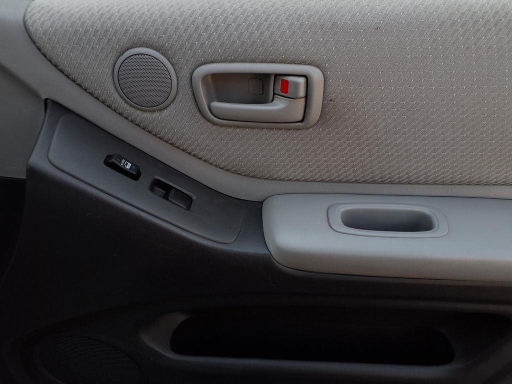 2005 Toyota Highlander Base