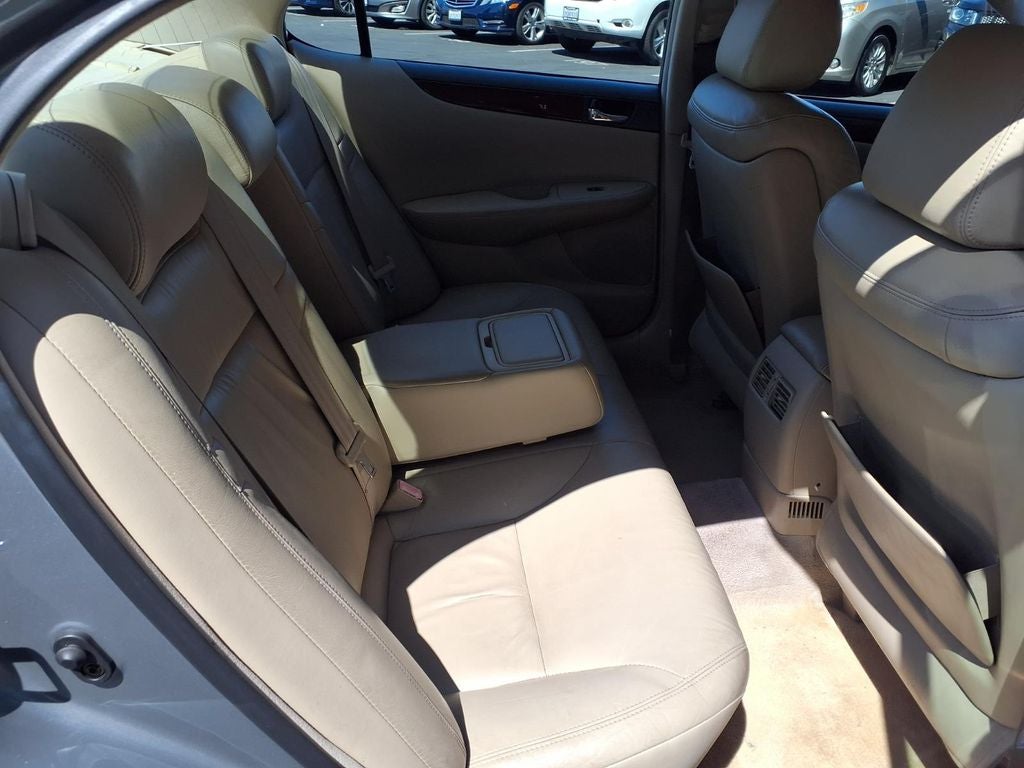 2004 Lexus ES 330