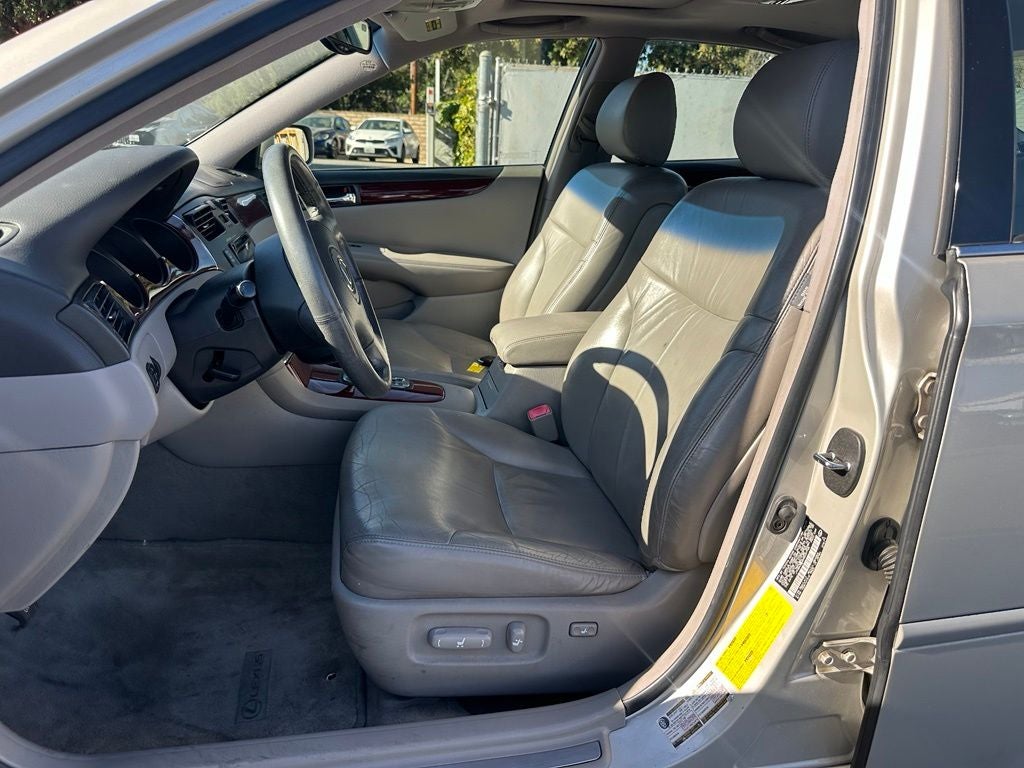 2004 Lexus ES 330