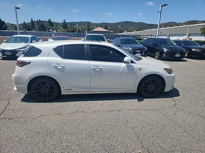 2017 Lexus CT 200h