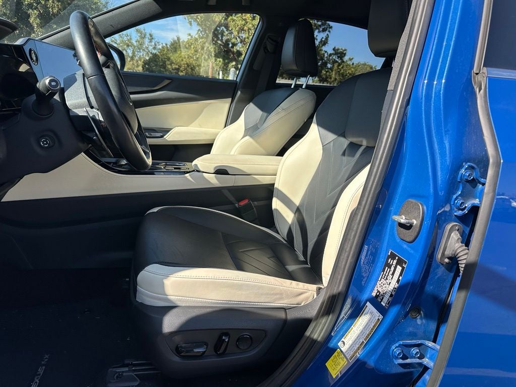 2024 Lexus NX 450h+ Luxury