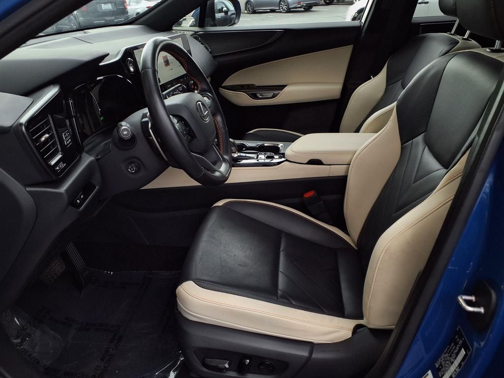 2024 Lexus NX 450h+ Luxury