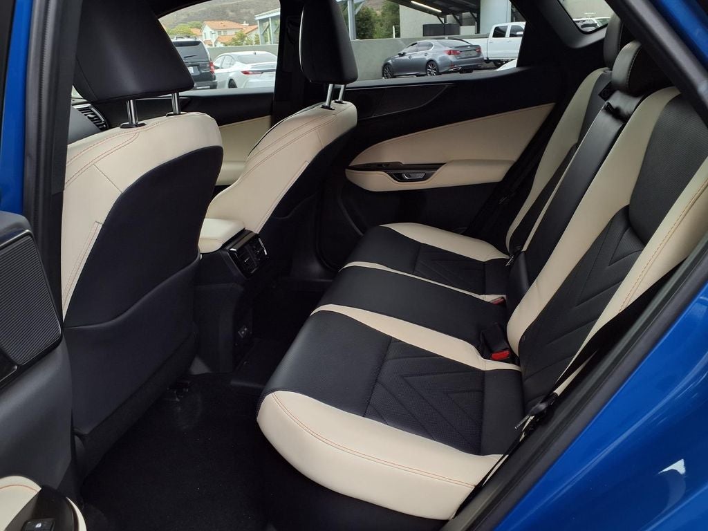 2024 Lexus NX 450h+ Luxury