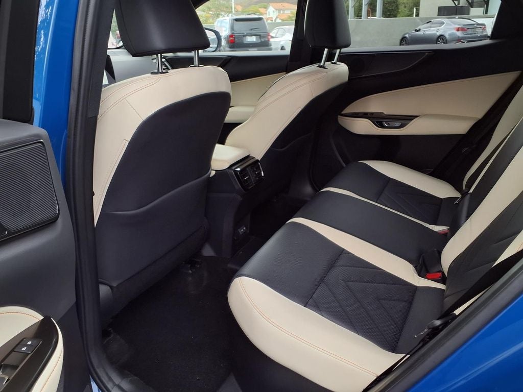 2024 Lexus NX 450h+ Luxury