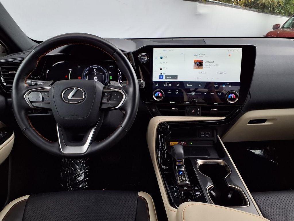 2024 Lexus NX 450h+ Luxury